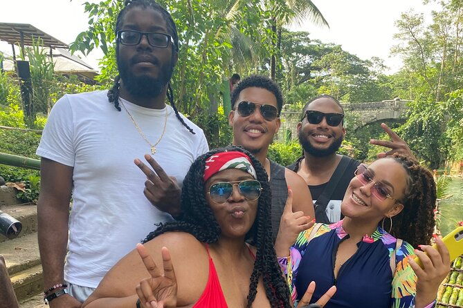 bamboo-river-rafting-tour-with-limestone-foot-massage