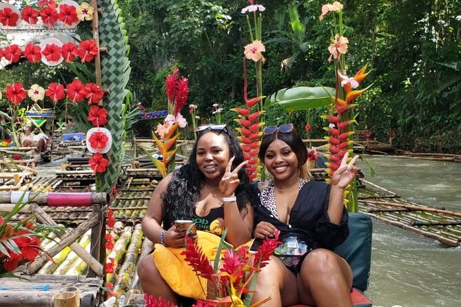 bamboo-river-rafting-with-limestone-foot-massage-2