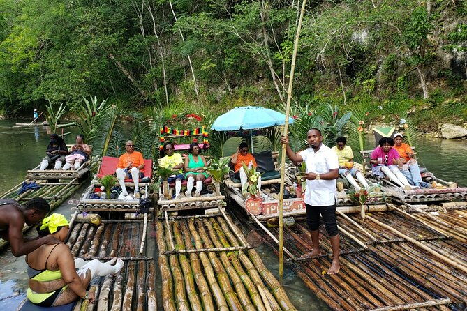 bamboo-river-rafting-with-limestone-foot-massage-2