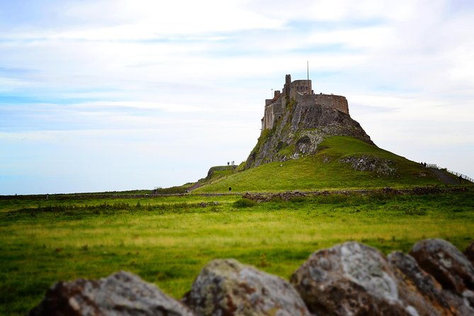 bamburgh-and-lindisfarne-day-tour