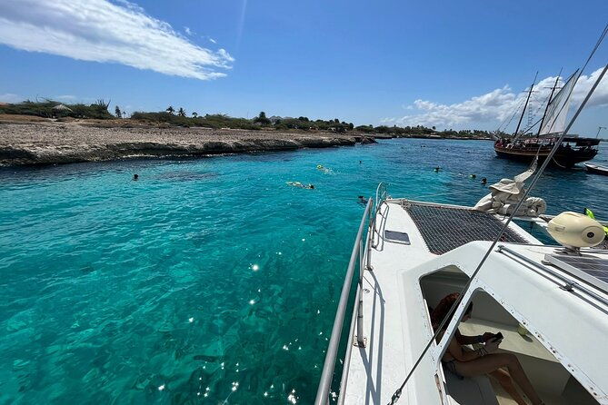 banana-adventure-catamaran-shipwreck-snorkel-and-turtle-swim