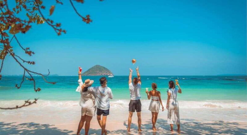 banana-beach-at-koh-hey-phukets-speedboat-paradise