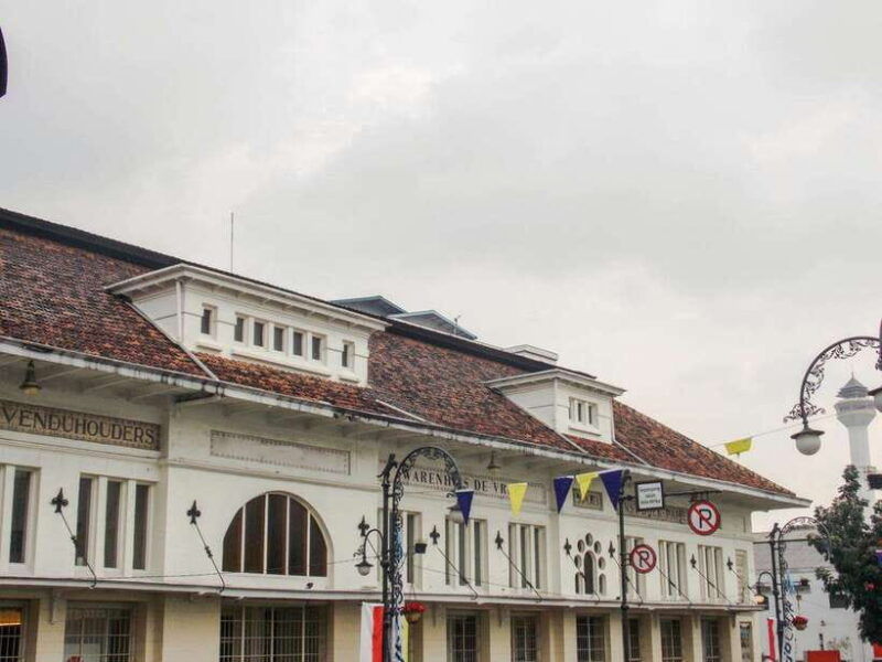bandung-cultural-walk-riverfront-to-market-streets