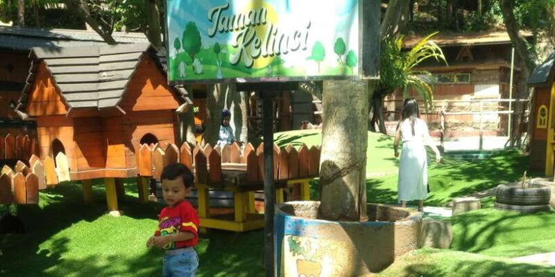 bandung-private-tour-guide-sightseeing-costum-tour