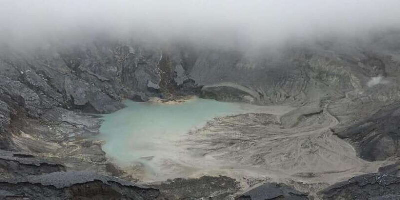 bandung-tour-volcano-coffee-fields-hot-springs-water