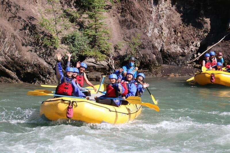 banff-afternoon-kananaskis-river-whitewater-rafting-tour