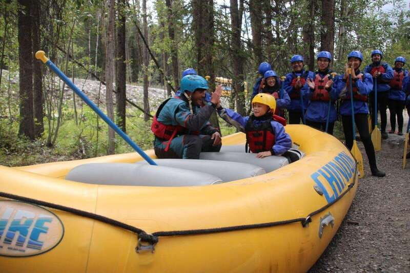 banff-afternoon-kananaskis-river-whitewater-rafting-tour