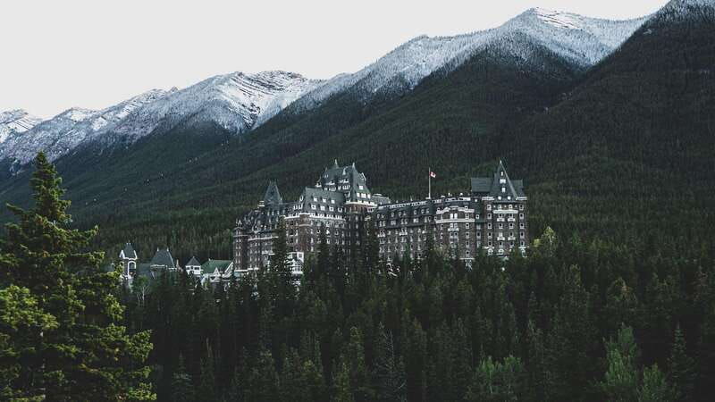 banff-banff-town-gondola-and-johnston-canyon-day-tour