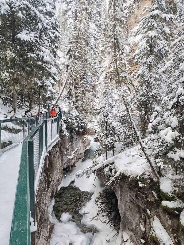 banff-canmore-johnston-canyon-marble-canyon