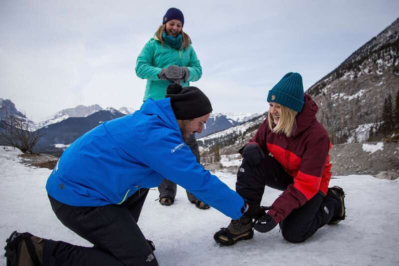 banff-grotto-canyon-icewalk