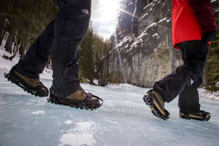 banff-grotto-canyon-icewalk