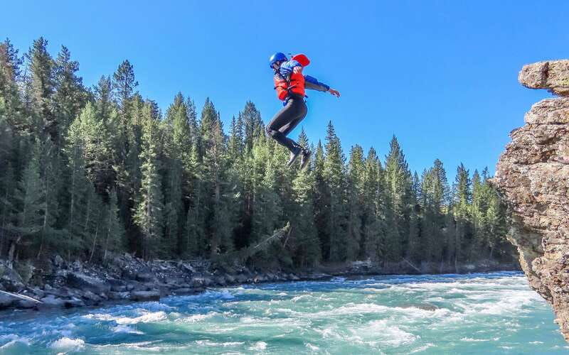 banff-horseshoe-canyon-whitewater-rafting-tour