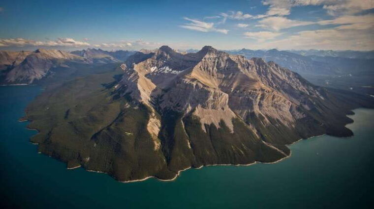 banff-jasper-canadian-rockies-scenic-helicopter-tour