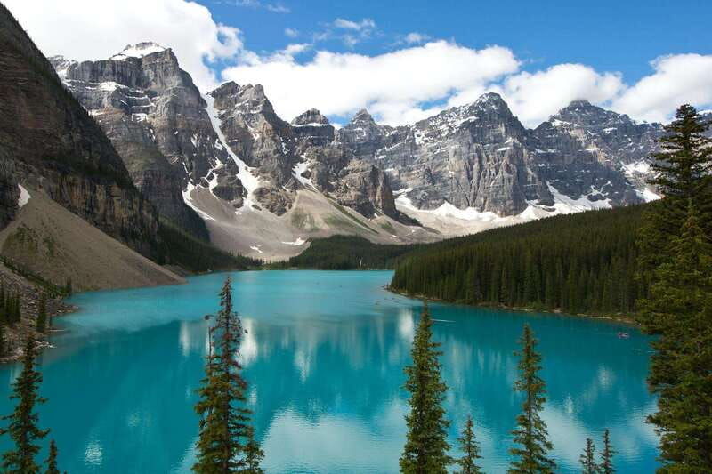 banff-lake-louise-emerald-lake-and-johnston-canyon-tour
