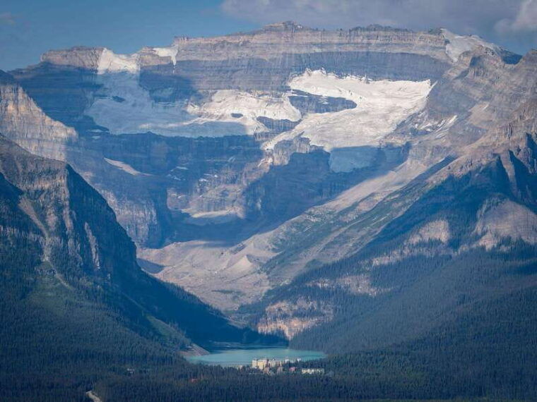 banff-lake-louise-moraine-lake-sightseeing-ski-gondola