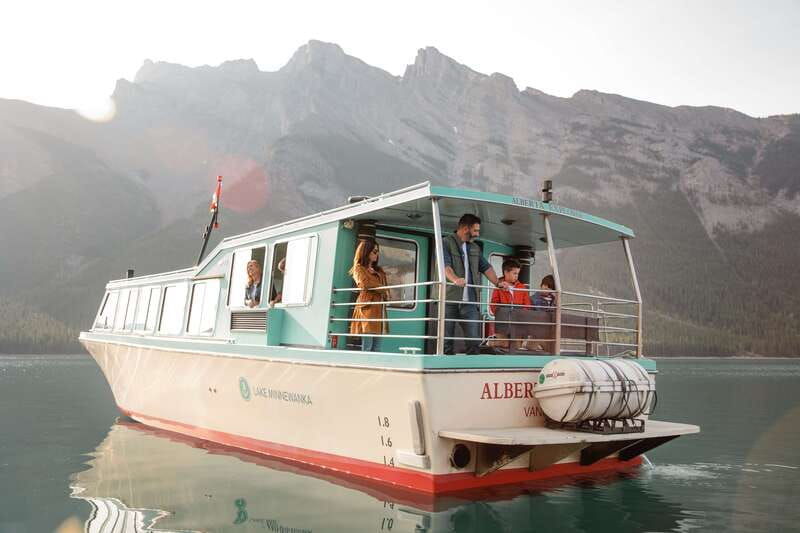 banff-lake-minnewanka-cruise