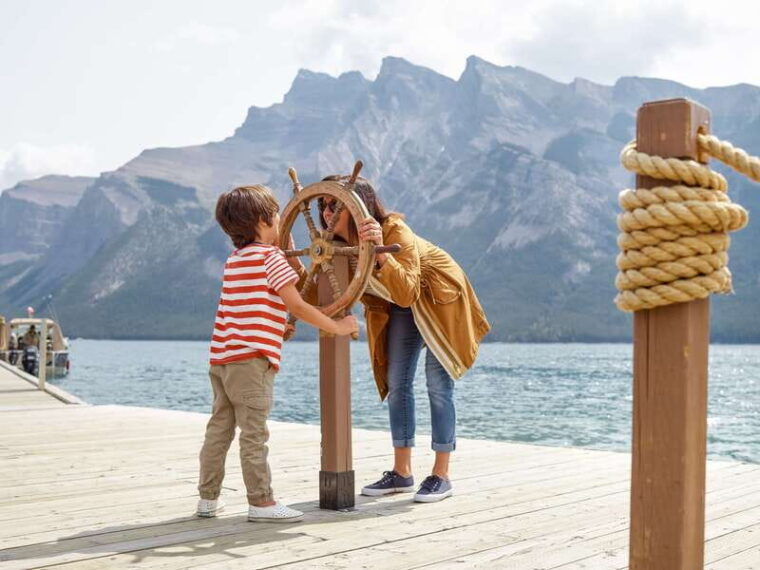 banff-lake-minnewanka-cruise