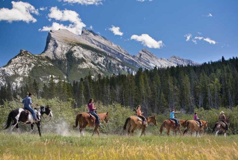 banff-national-park-2-hour-sundance-loop-horseback-ride
