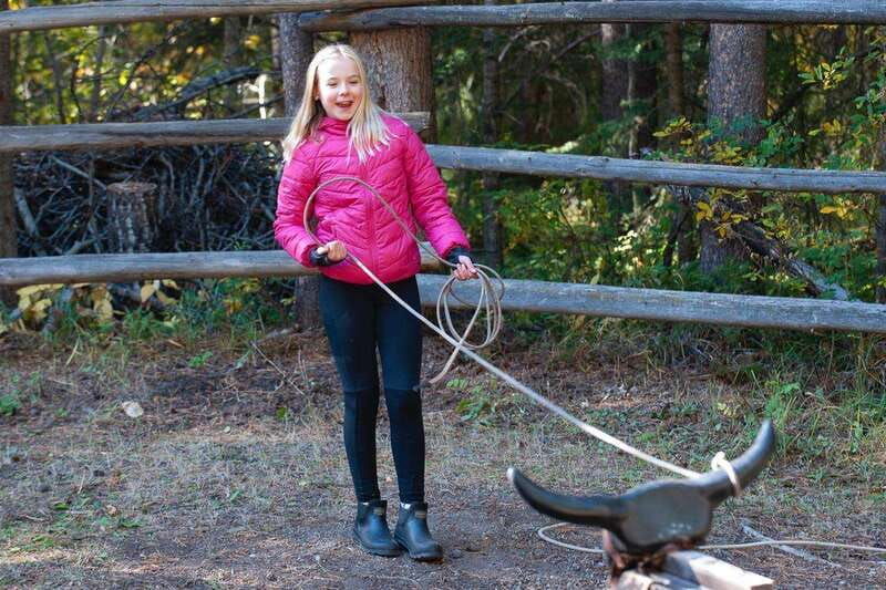 banff-wagon-ride-with-cowboy-cookout-bbq