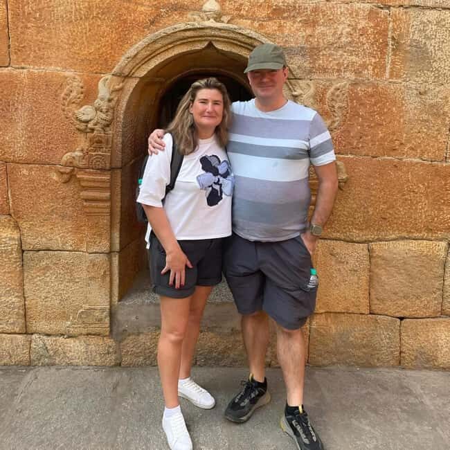 Bangalore: Flower Market, Pete, Palace, & Fort Walking Tour - Key Points