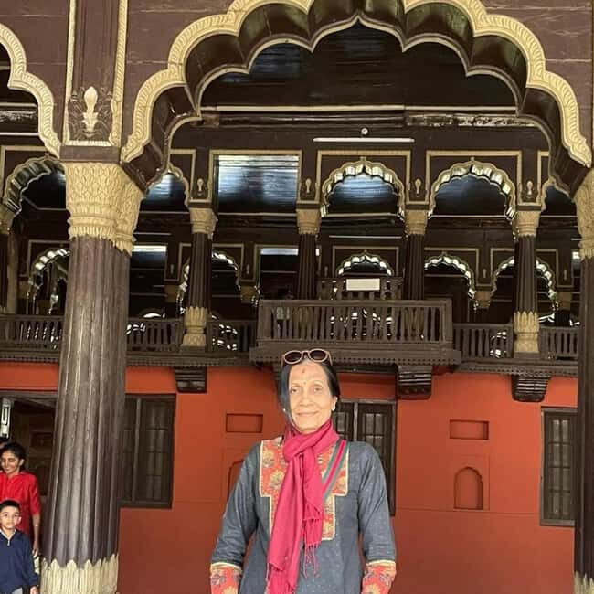 Bangalore: Flower Market, Pete, Palace, & Fort Walking Tour - What to Expect During the Tour