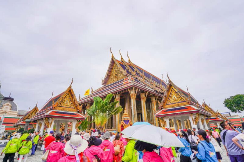 Bangkok: 1-Day Highlights by van + Jim Thompson House - Key Points