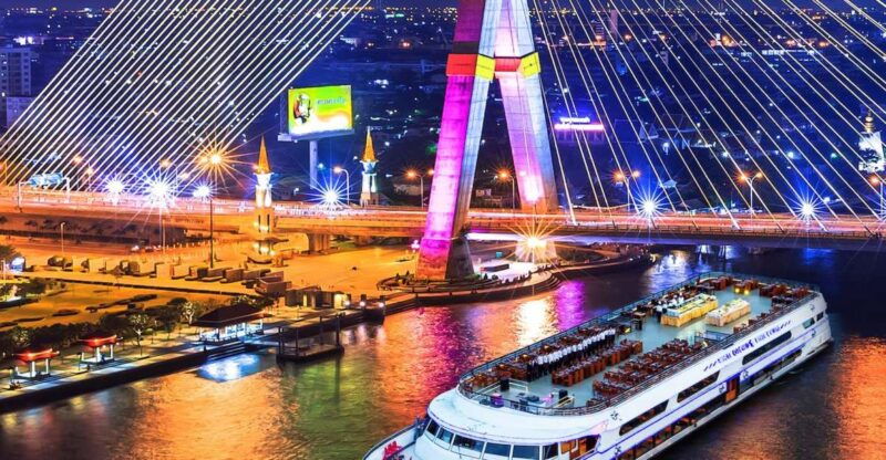 bangkok-2-hour-dinner-shows-on-white-orchid-river-cruise