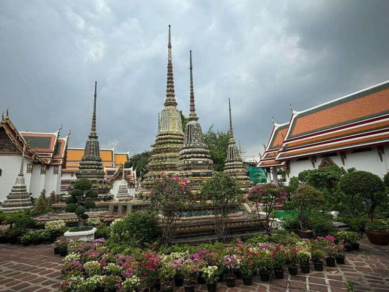 bangkok-3-major-royal-temples-walking-tour