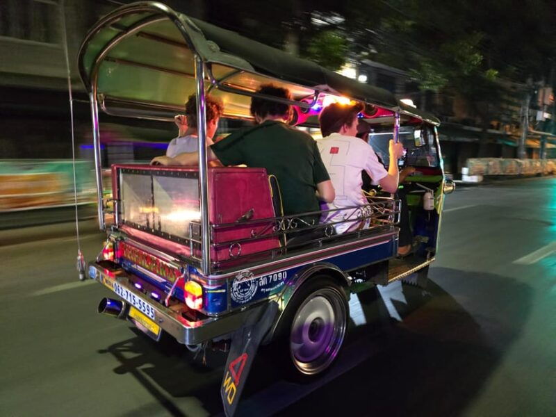 bangkok-a-4-hours-tuk-tuk-sightseeing-tour-iconic-landmarks