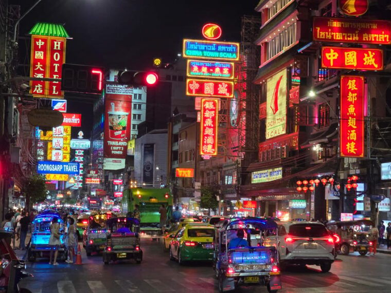 bangkok-a-4-hours-tuk-tuk-sightseeing-tour-iconic-landmarks