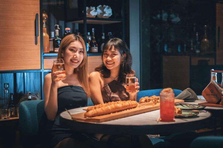 bangkok-ale-house-at-riverside-bar-millennium-hilton