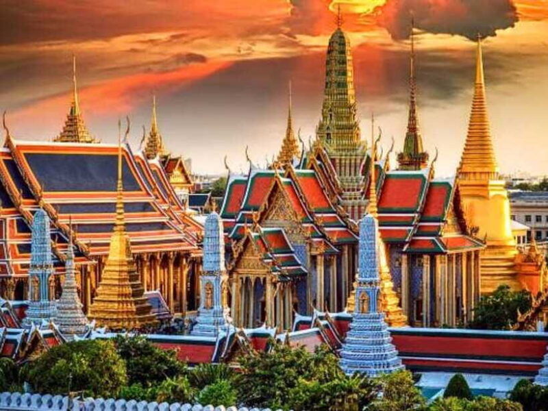 bangkok-ancient-temples-and-khlong-lat-mayom-market-tour