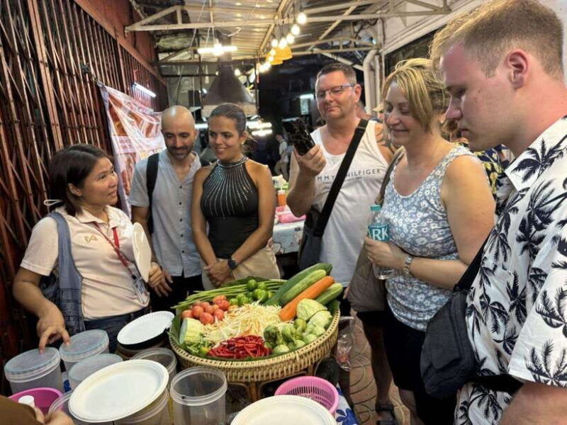 bangkok-authentic-tasting-thai-chinatown-walking-food-tour