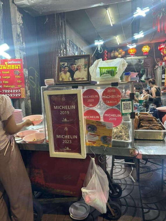 bangkok-authentic-tasting-thai-chinatown-walking-food-tour