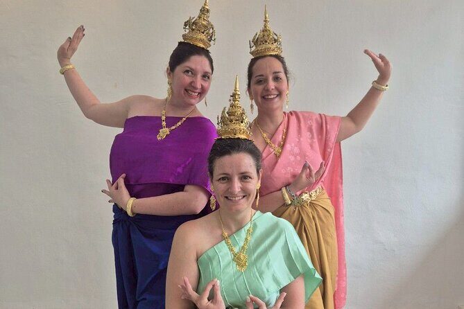 Bangkok Authentic Thai Dance Class at Thai Glam Studio - An In-Depth Look at the Bangkok Authentic Thai Dance Class