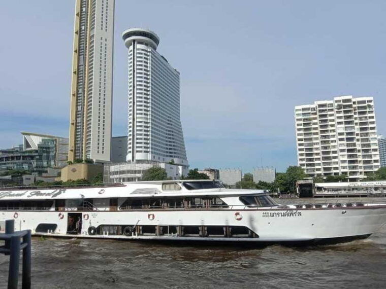 bangkok-ayutthaya-day-tour-by-bus-return-by-cruise-hotel