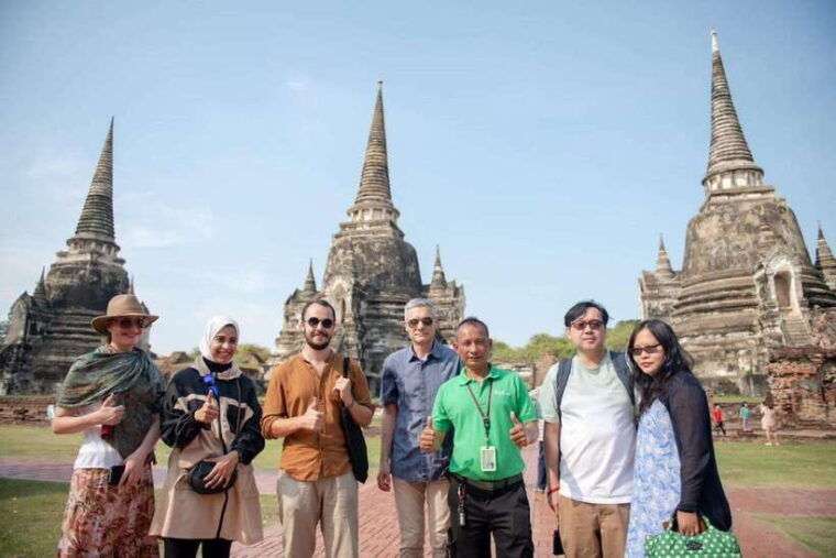 bangkok-ayutthaya-railway-floating-markets-full-day-tour