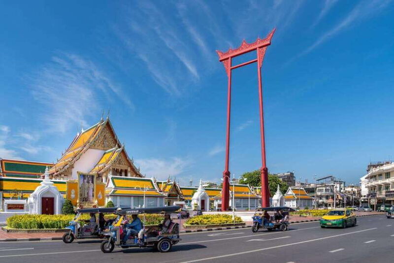 bangkok-backstreets-and-historic-with-temples-bike-tour