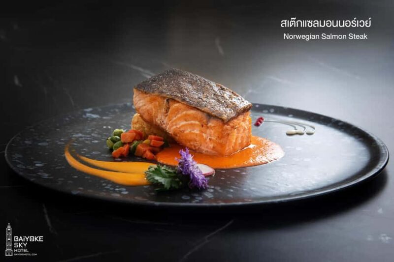 Bangkok: Baiyoke Dinner Buffet 81st Floor Outdoor Skybox - Authentic Tips from Reviewers