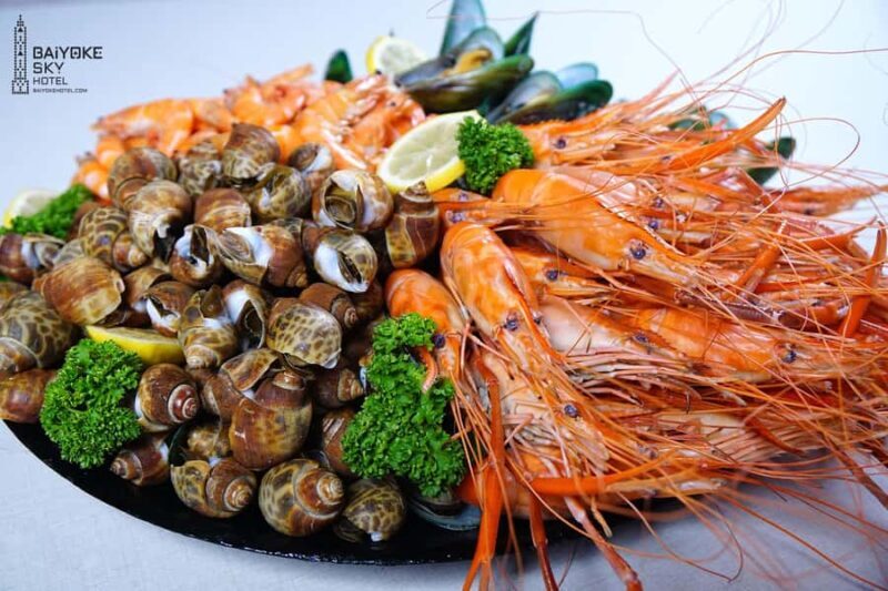 Bangkok : Baiyoke Sky Lunch Buffet 82nd Floor Crystal Grill - The Food: A Seafood Lover’s Dream