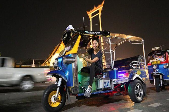Bangkok by Night Tuk Tuk Tour: Markets, Temples & Food - Transportation, Group Size, and Duration
