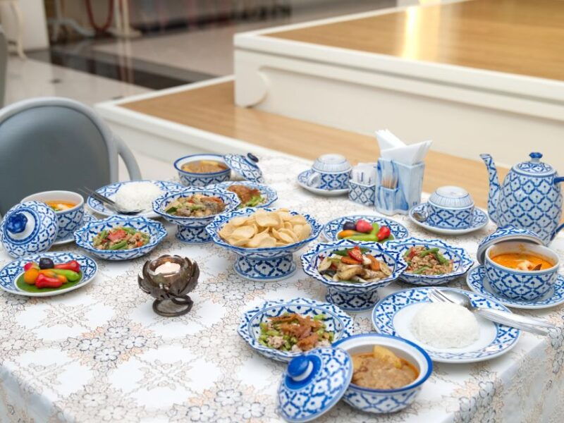 bangkok-calypso-cabaret-show-with-hotel-transfer