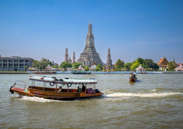 bangkok-canals-tour-wat-arun-chao-phraya-by-longtail-boat