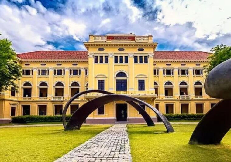 bangkok-canals-tour-wat-arun-chao-phraya-by-longtail-boat