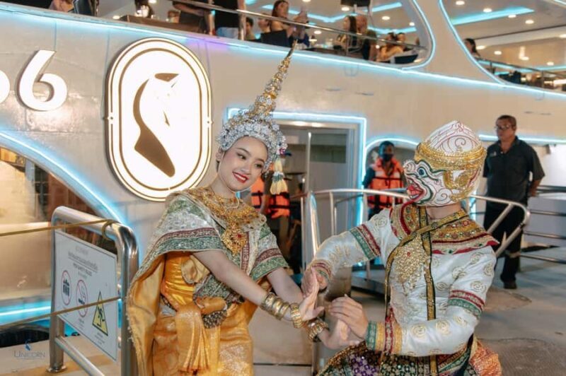 Bangkok Chao Phraya Cruise with Luxury Buffet & Open Deck - Key Points