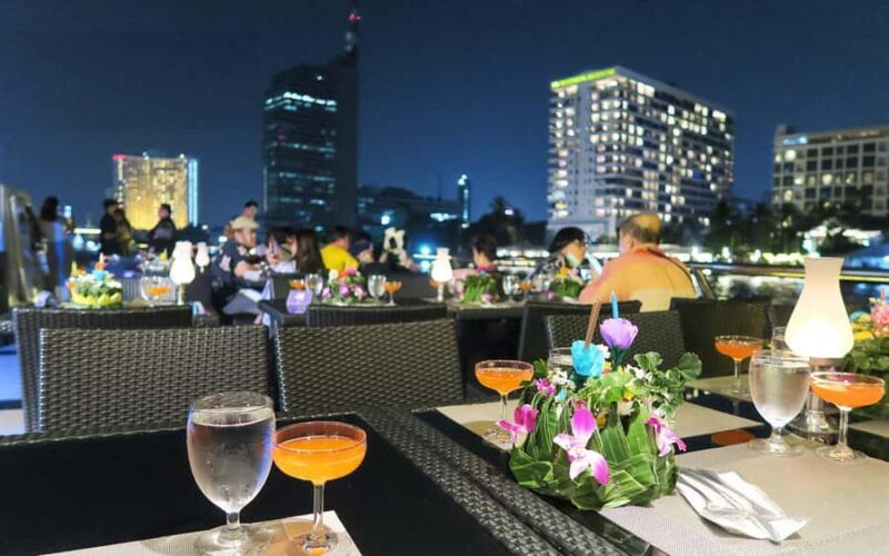 Bangkok Chao Phraya Cruise with Luxury Buffet & Open Deck - Why It Works Well for Travelers