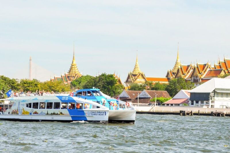 bangkok-chao-phraya-river-hop-on-hop-off-boat
