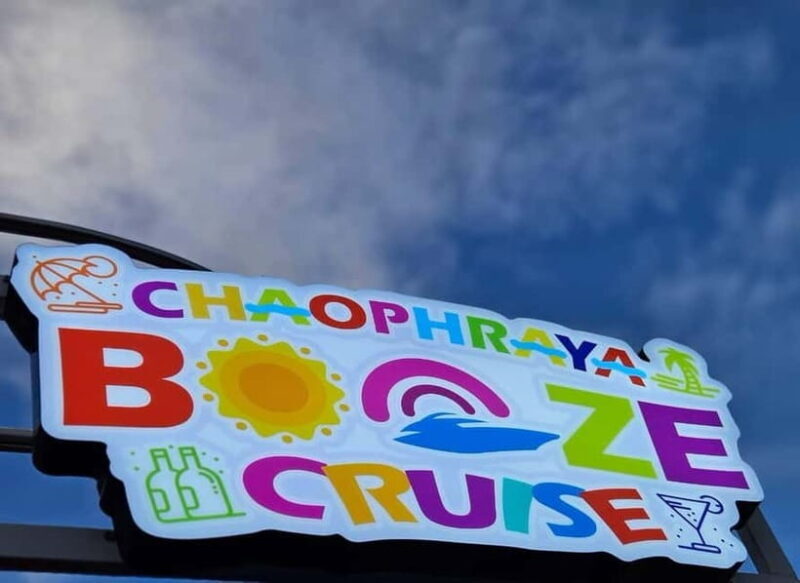 Bangkok : Chaophraya Booze Cruise  Drinks Onboard - What You Can Expect from the Chaophraya Booze Cruise