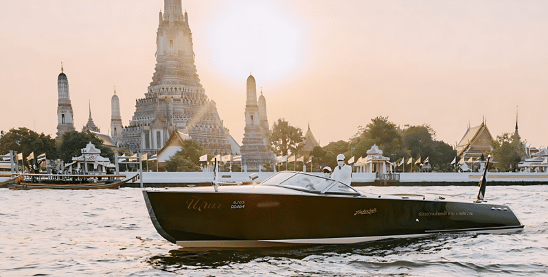 bangkok-chaophraya-river-private-hacker-craft-boat-cruise