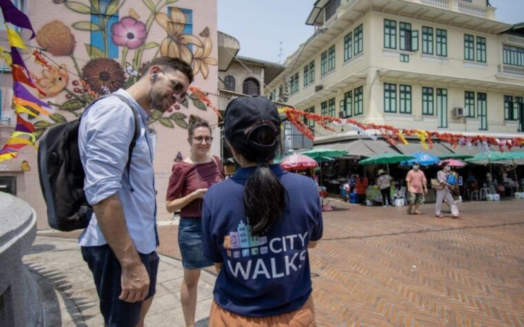 bangkok-chinatown-night-walking-tour-and-hop-on-hop-off-bus